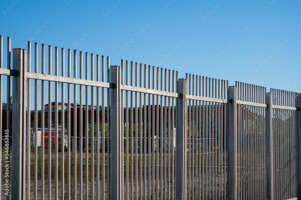 1000_F_546857615_YbvTfueQOl13SuZvDlJbHzX4bJbN2jHU